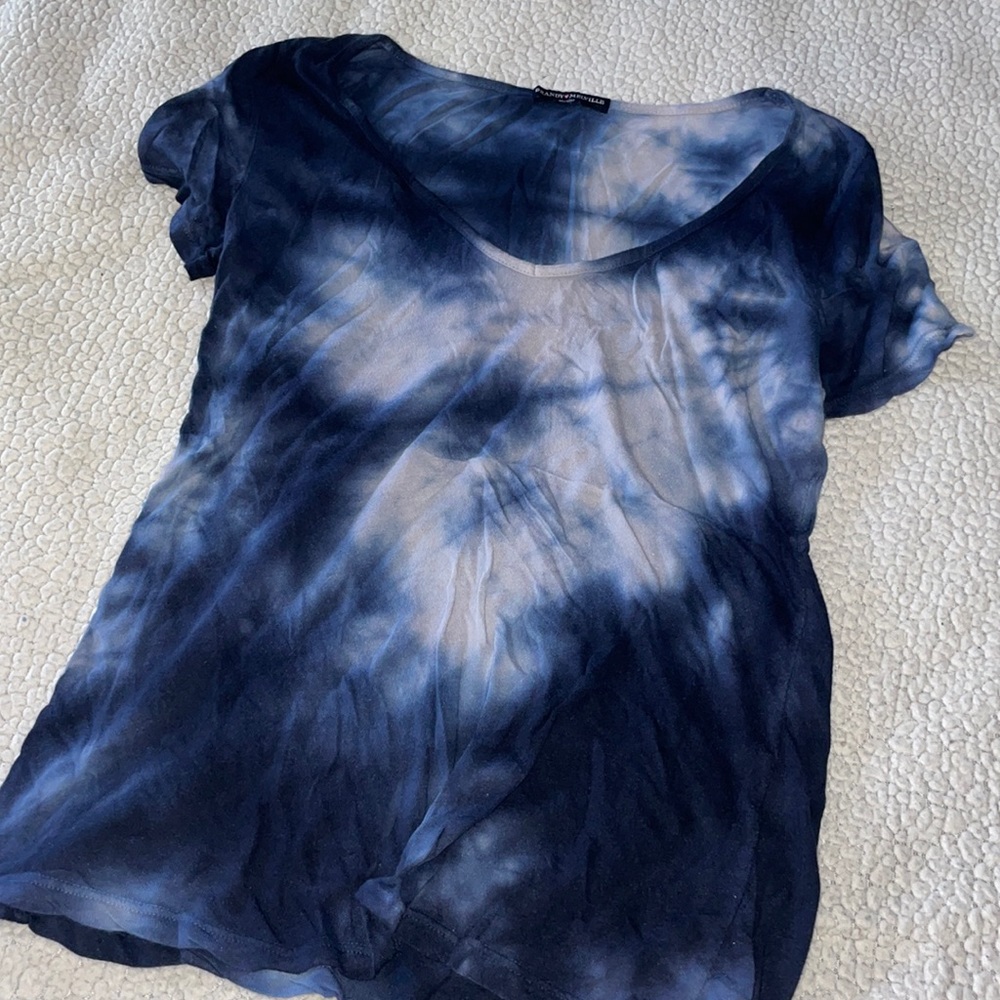 Brandy Melville tee